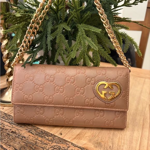 Gucci pink beige GG Heart Chain Shoulder Bag